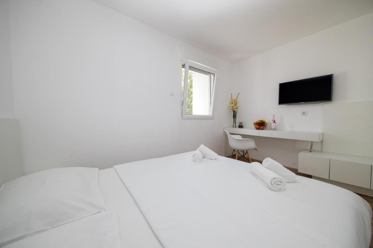 Rocky Beach Rooms Novi Vinodolski Exterior foto