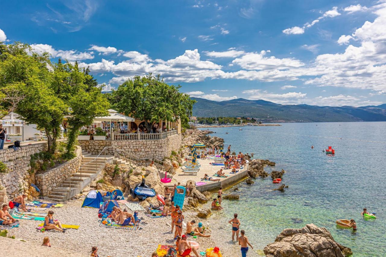 Rocky Beach Rooms Novi Vinodolski Exterior foto