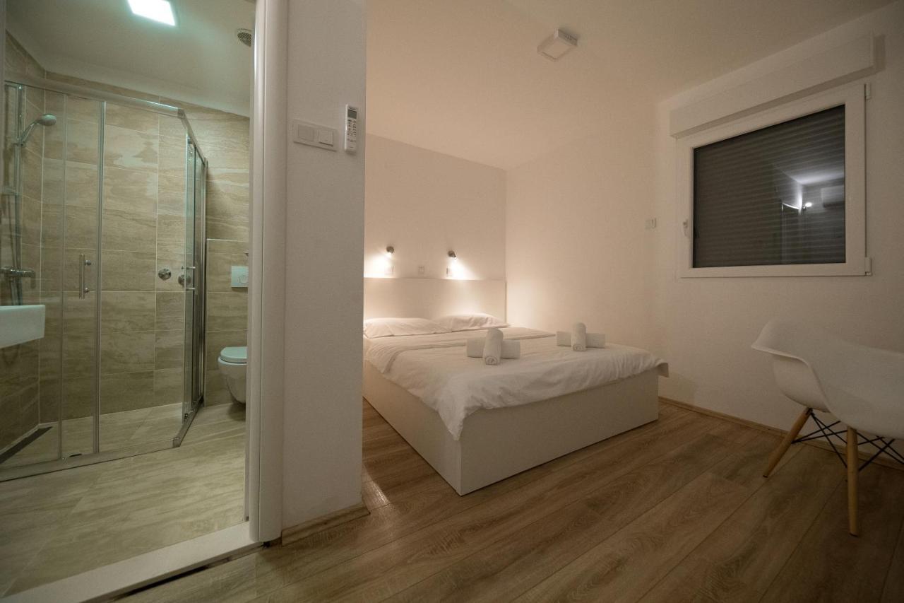 Rocky Beach Rooms Novi Vinodolski Exterior foto